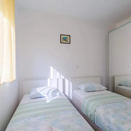 Kaja Apartment